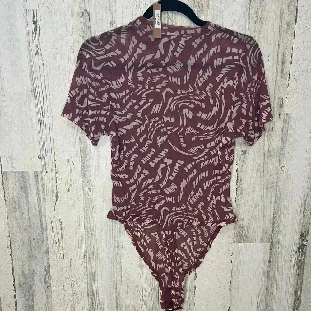 NWT SKIMS SUMMER MESH RASPBERRY SWIRL T‎ SHIRT BODYSUIT SIZE 3X